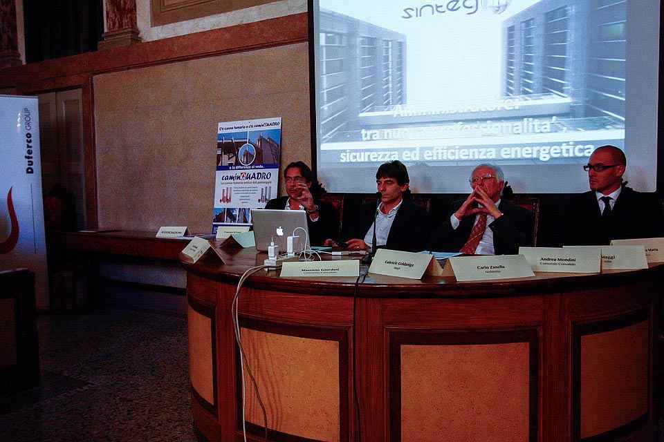 Il tavolo dei relatori